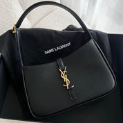 Le 5 à 7 YSL