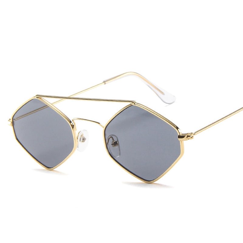 oculos-de-sol-feminino-em-metal-elegante-964013_dec0dc48-d6f9-4301-bd10-c74d1c5be29d.jpg