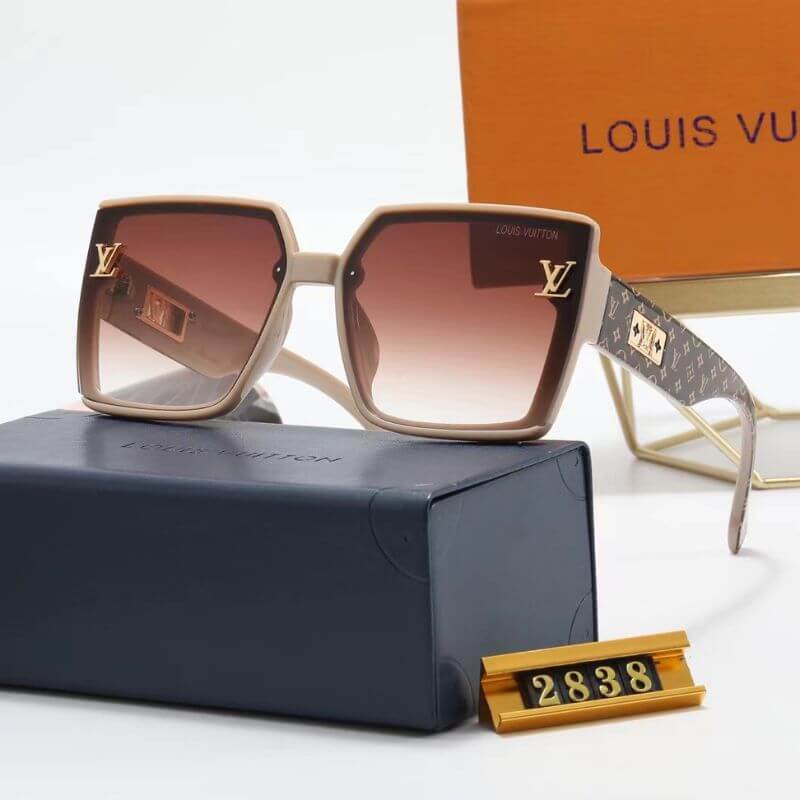 oculos-de-sol-feminino-ultra-leve-versatil-lente-lisa-557910_e67de745-e751-45c6-b099-13e406317c8e.jpg