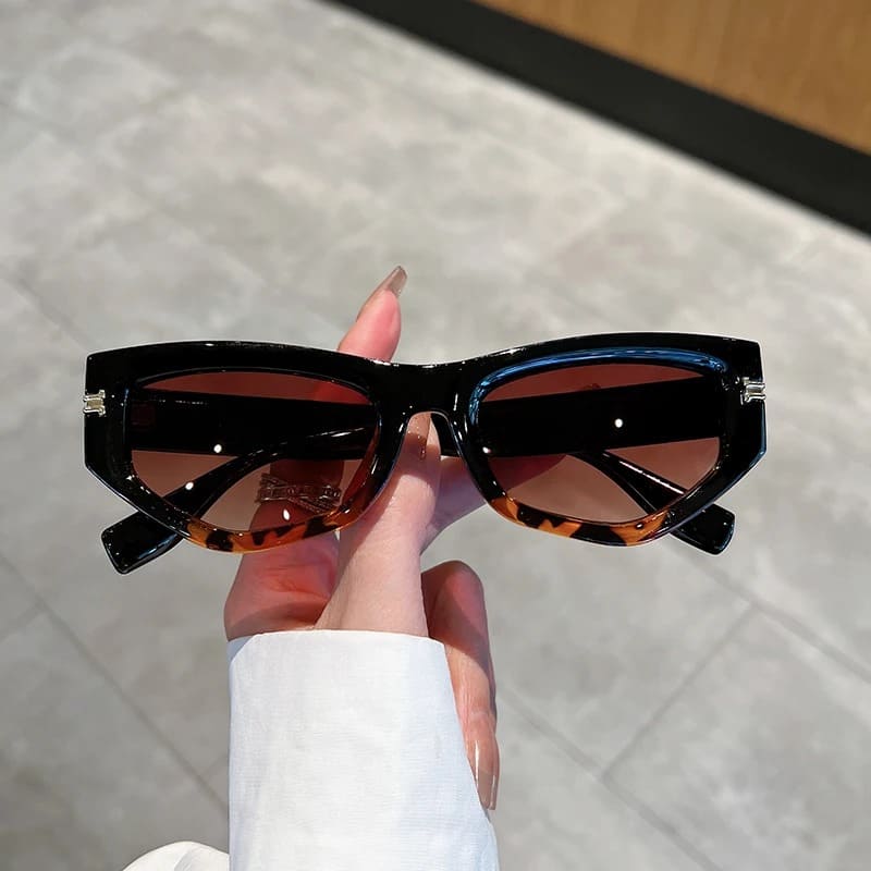 variant-image-cor-das-lentes-b-l-gradient-tea-5_f81ea814-93b6-4bcb-960a-f19babaf54f7.jpg